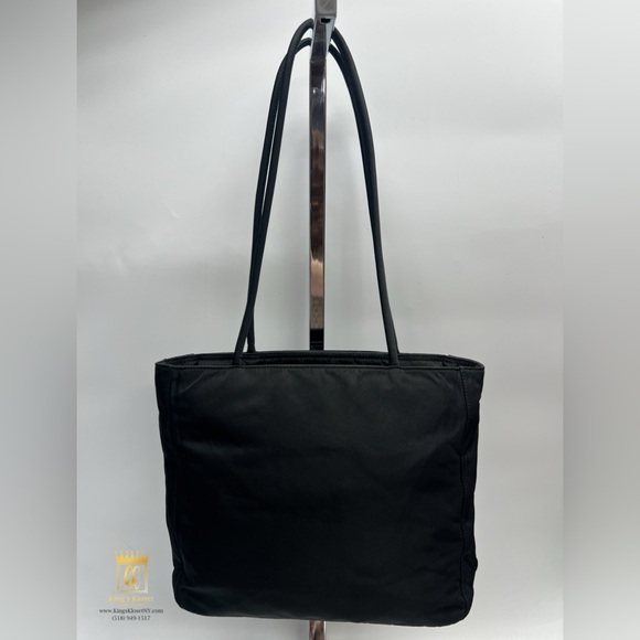 Prada tote - Picture 2 of 15